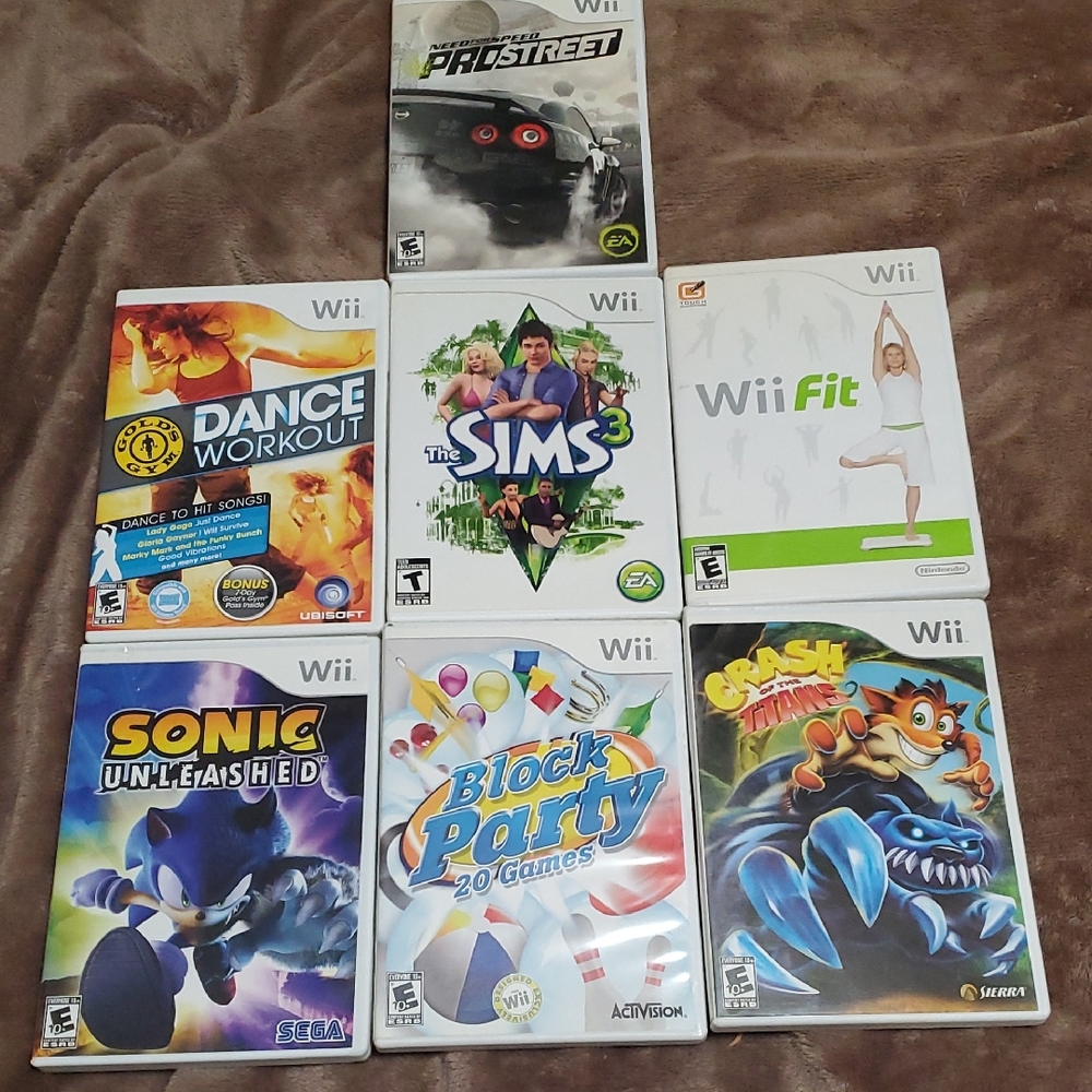 Nintendo Wii Game Collection - White and Multicolor